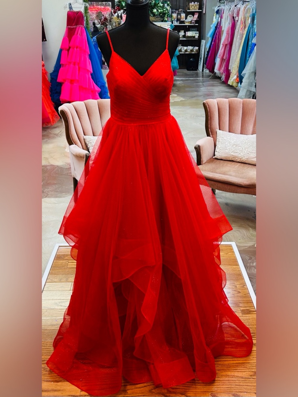 Elegant Red Prom Dress with Spaghetti Straps
